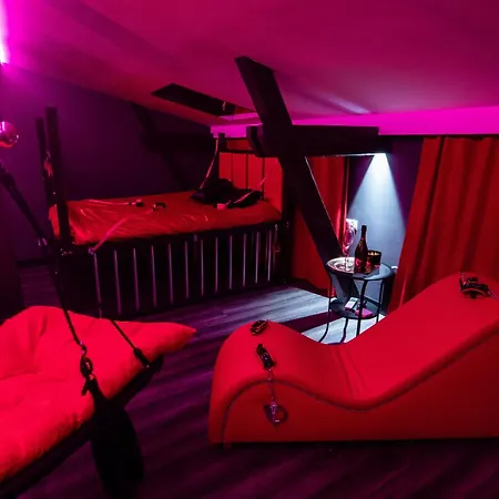 Red Palace Bdsm *