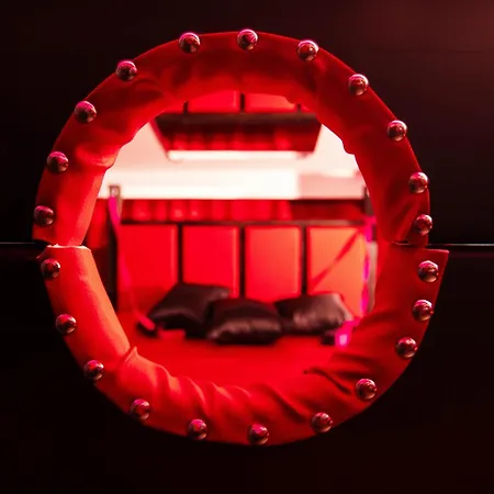 Red Palace Bdsm Lägenhet *
